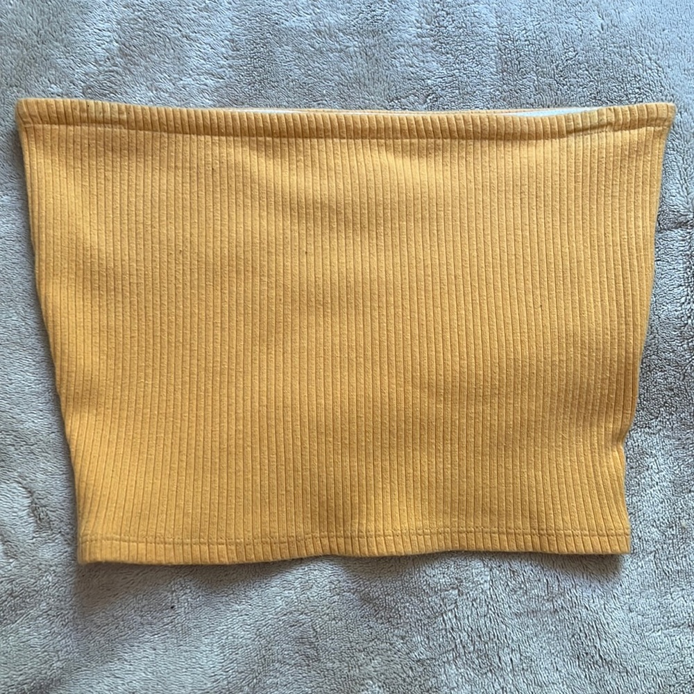 Urban Outfitters Yellow Ribbed Sleeveless Bandeau Top! In amazing condition!!